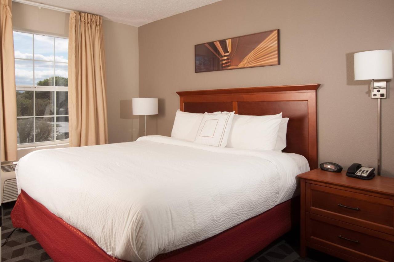Towneplace Suites Ди Вилиджис Екстериор снимка